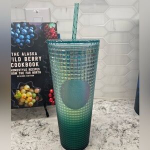 Starbucks Target Iridescent Teal Unicorn Grid
Disco Tumbler. NWT. It’s WOW & HTF